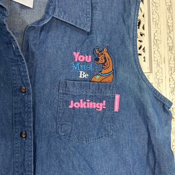 Y2K Scooby Doo Cartoon Network Denim Sleeveless Button Down Blouse Sz XXL - Picture 2 of 9